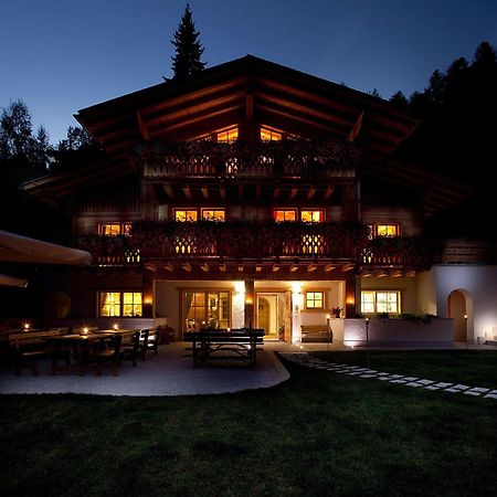 Fogajard Lovely Chalet Мадонна-ди-Кампильо Экстерьер фото