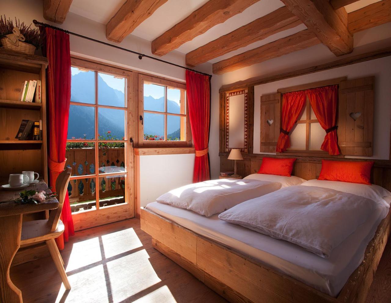 Fogajard Lovely Chalet Мадонна-ди-Кампильо Экстерьер фото